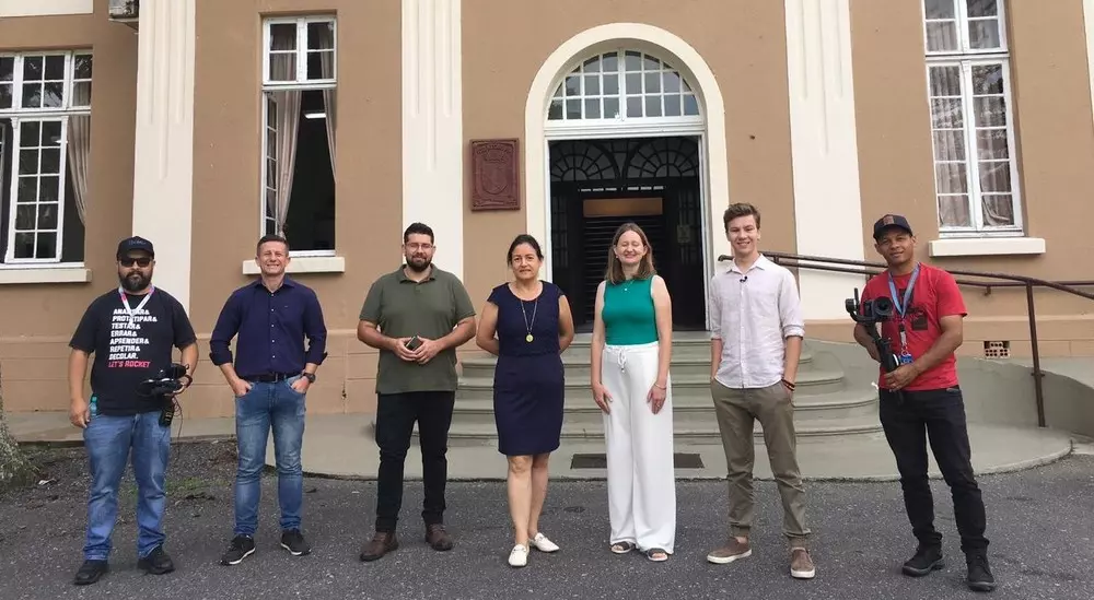 Equipe da RPC TV realiza gravação em Rio Negro sobre os  bucovinos